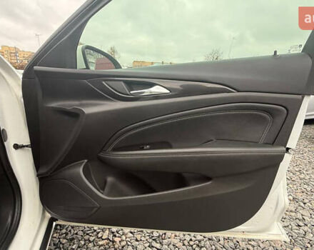 Белый Опель Инсигния, объемом двигателя 1.96 л и пробегом 191 тыс. км за 14900 $, фото 22 на Automoto.ua