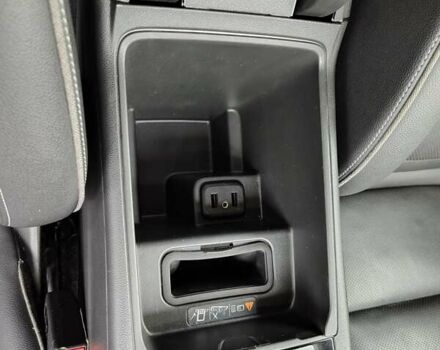 Білий Опель Інсігнія, об'ємом двигуна 2 л та пробігом 245 тис. км за 15700 $, фото 24 на Automoto.ua