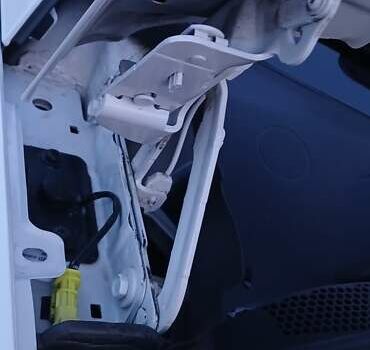 Білий Опель Інсігнія, об'ємом двигуна 1.6 л та пробігом 153 тис. км за 16545 $, фото 88 на Automoto.ua