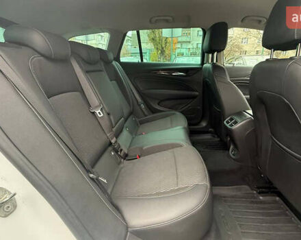 Белый Опель Инсигния, объемом двигателя 1.96 л и пробегом 191 тыс. км за 14900 $, фото 19 на Automoto.ua