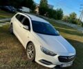 Белый Опель Инсигния, объемом двигателя 1.6 л и пробегом 201 тыс. км за 11999 $, фото 4 на Automoto.ua
