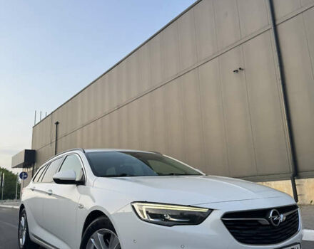 Белый Опель Инсигния, объемом двигателя 1.96 л и пробегом 184 тыс. км за 15600 $, фото 9 на Automoto.ua