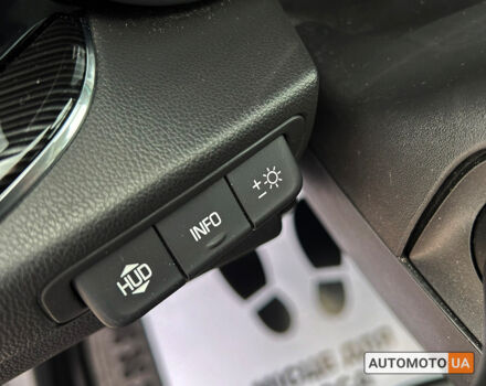 Белый Опель Инсигния, объемом двигателя 2 л и пробегом 38 тыс. км за 25400 $, фото 13 на Automoto.ua