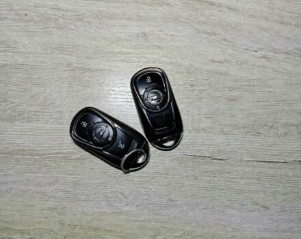 Белый Опель Инсигния, объемом двигателя 2 л и пробегом 245 тыс. км за 14950 $, фото 18 на Automoto.ua