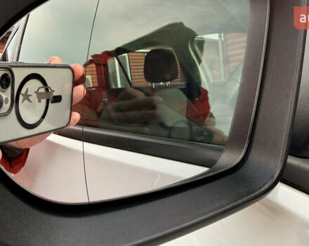 Белый Опель Инсигния, объемом двигателя 1.96 л и пробегом 149 тыс. км за 15900 $, фото 21 на Automoto.ua