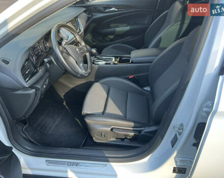 Белый Опель Инсигния, объемом двигателя 2 л и пробегом 227 тыс. км за 15400 $, фото 13 на Automoto.ua