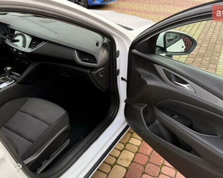 Белый Опель Инсигния, объемом двигателя 1.96 л и пробегом 149 тыс. км за 15900 $, фото 29 на Automoto.ua