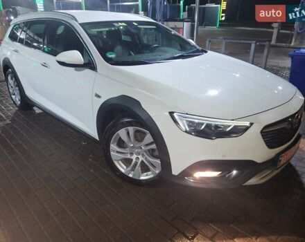 Белый Опель Инсигния, объемом двигателя 2 л и пробегом 231 тыс. км за 15500 $, фото 25 на Automoto.ua