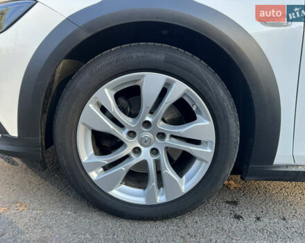 Белый Опель Инсигния, объемом двигателя 2 л и пробегом 227 тыс. км за 15400 $, фото 11 на Automoto.ua