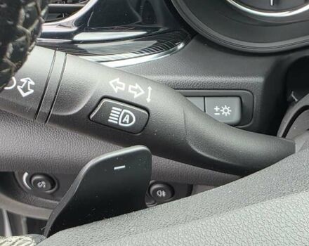 Білий Опель Інсігнія, об'ємом двигуна 2 л та пробігом 225 тис. км за 16500 $, фото 22 на Automoto.ua