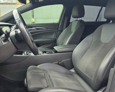 Білий Опель Інсігнія, об'ємом двигуна 2 л та пробігом 225 тис. км за 16500 $, фото 30 на Automoto.ua