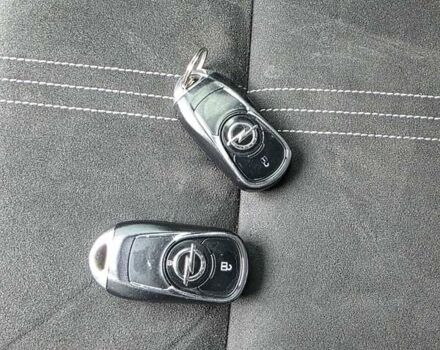 Білий Опель Інсігнія, об'ємом двигуна 2 л та пробігом 225 тис. км за 16500 $, фото 50 на Automoto.ua