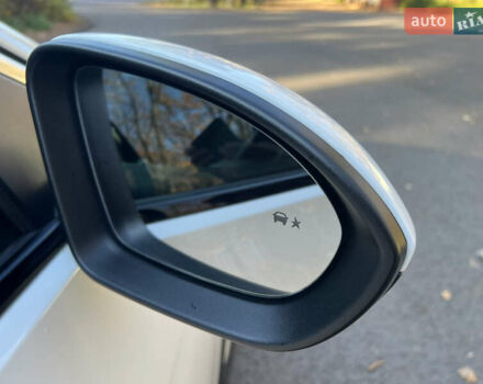 Белый Опель Инсигния, объемом двигателя 2 л и пробегом 227 тыс. км за 15400 $, фото 28 на Automoto.ua