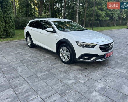 Белый Опель Инсигния, объемом двигателя 2 л и пробегом 220 тыс. км за 15700 $, фото 14 на Automoto.ua