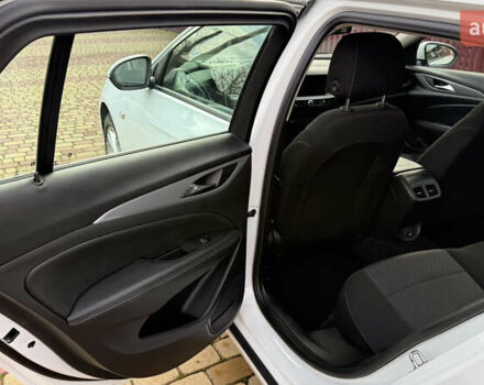 Белый Опель Инсигния, объемом двигателя 1.96 л и пробегом 149 тыс. км за 15900 $, фото 27 на Automoto.ua