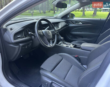 Белый Опель Инсигния, объемом двигателя 2 л и пробегом 220 тыс. км за 15700 $, фото 37 на Automoto.ua