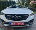 Белый Опель Инсигния, объемом двигателя 2 л и пробегом 220 тыс. км за 15700 $, фото 1 на Automoto.ua