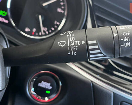 Белый Опель Инсигния, объемом двигателя 1.96 л и пробегом 145 тыс. км за 19750 $, фото 13 на Automoto.ua