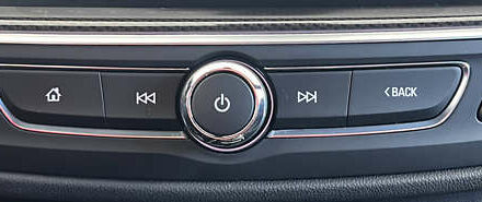 Белый Опель Инсигния, объемом двигателя 1.96 л и пробегом 145 тыс. км за 19750 $, фото 23 на Automoto.ua