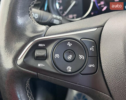 Белый Опель Инсигния, объемом двигателя 1.96 л и пробегом 145 тыс. км за 19750 $, фото 11 на Automoto.ua