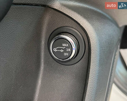 Белый Опель Инсигния, объемом двигателя 1.96 л и пробегом 145 тыс. км за 19750 $, фото 15 на Automoto.ua