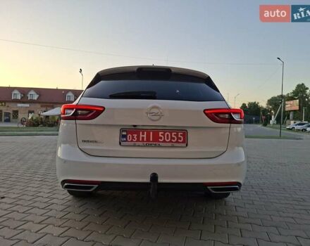 Белый Опель Инсигния, объемом двигателя 1.96 л и пробегом 193 тыс. км за 17999 $, фото 10 на Automoto.ua