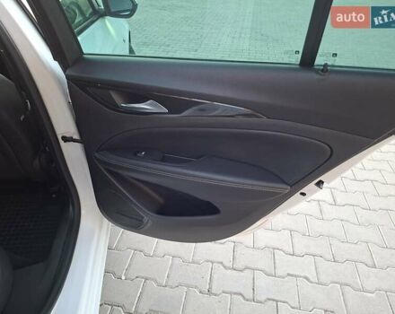 Белый Опель Инсигния, объемом двигателя 1.96 л и пробегом 193 тыс. км за 17999 $, фото 38 на Automoto.ua