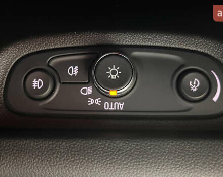 Білий Опель Інсігнія, об'ємом двигуна 1.96 л та пробігом 145 тис. км за 19750 $, фото 20 на Automoto.ua