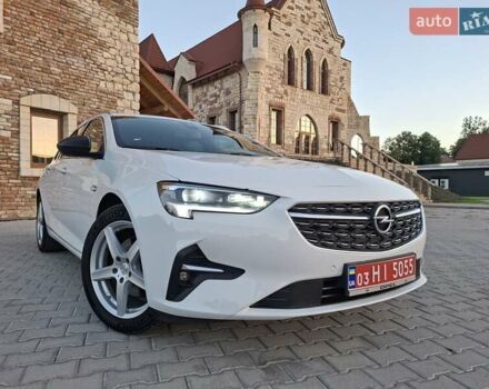 Белый Опель Инсигния, объемом двигателя 1.96 л и пробегом 193 тыс. км за 17999 $, фото 2 на Automoto.ua