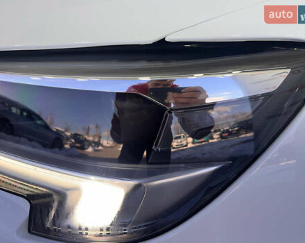 Белый Опель Инсигния, объемом двигателя 1.96 л и пробегом 145 тыс. км за 19750 $, фото 45 на Automoto.ua