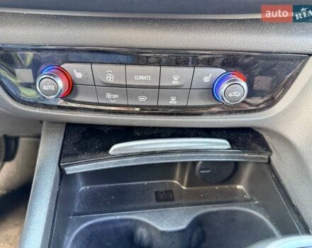 Білий Опель Інсігнія, об'ємом двигуна 2 л та пробігом 103 тис. км за 14500 $, фото 12 на Automoto.ua