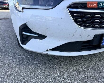 Білий Опель Інсігнія, об'ємом двигуна 2 л та пробігом 103 тис. км за 14500 $, фото 15 на Automoto.ua