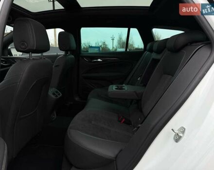 Белый Опель Инсигния, объемом двигателя 2 л и пробегом 169 тыс. км за 20999 $, фото 61 на Automoto.ua