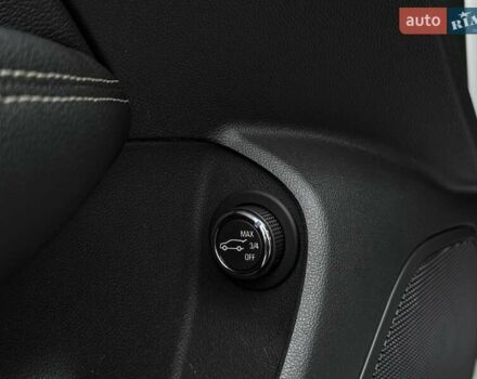 Белый Опель Инсигния, объемом двигателя 2 л и пробегом 169 тыс. км за 20999 $, фото 34 на Automoto.ua