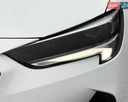 Белый Опель Инсигния, объемом двигателя 2 л и пробегом 169 тыс. км за 20999 $, фото 14 на Automoto.ua