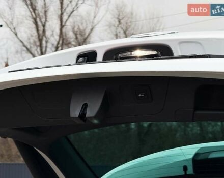 Белый Опель Инсигния, объемом двигателя 2 л и пробегом 169 тыс. км за 20999 $, фото 68 на Automoto.ua