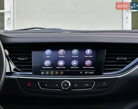 Белый Опель Инсигния, объемом двигателя 2 л и пробегом 169 тыс. км за 20999 $, фото 83 на Automoto.ua