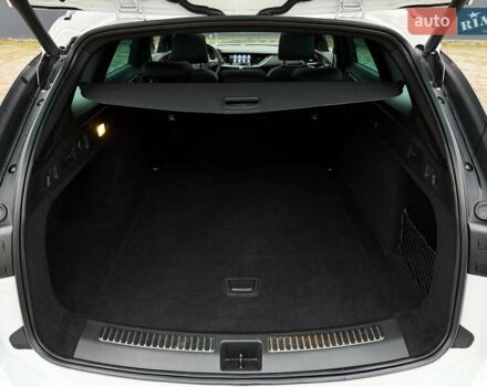 Белый Опель Инсигния, объемом двигателя 2 л и пробегом 169 тыс. км за 20999 $, фото 67 на Automoto.ua