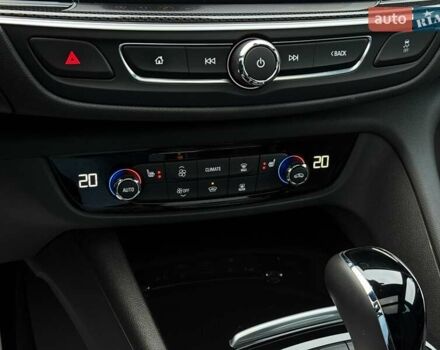 Белый Опель Инсигния, объемом двигателя 2 л и пробегом 169 тыс. км за 20999 $, фото 53 на Automoto.ua