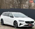 Белый Опель Инсигния, объемом двигателя 2 л и пробегом 169 тыс. км за 20999 $, фото 2 на Automoto.ua