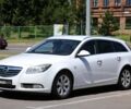 Белый Опель Инсигния, объемом двигателя 2 л и пробегом 202 тыс. км за 7200 $, фото 1 на Automoto.ua