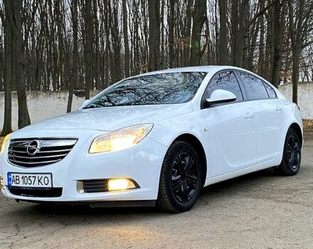 Белый Опель Инсигния, объемом двигателя 1.6 л и пробегом 193 тыс. км за 8500 $, фото 5 на Automoto.ua