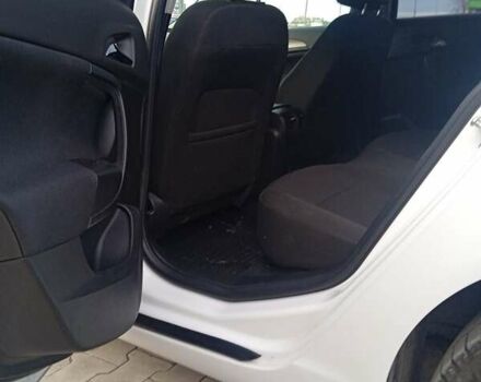 Белый Опель Инсигния, объемом двигателя 1.6 л и пробегом 158 тыс. км за 7500 $, фото 10 на Automoto.ua