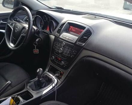 Белый Опель Инсигния, объемом двигателя 1.6 л и пробегом 158 тыс. км за 7500 $, фото 15 на Automoto.ua