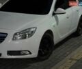 Белый Опель Инсигния, объемом двигателя 2 л и пробегом 335 тыс. км за 8300 $, фото 1 на Automoto.ua