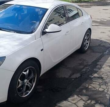 Белый Опель Инсигния, объемом двигателя 1.4 л и пробегом 200 тыс. км за 7000 $, фото 3 на Automoto.ua