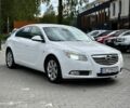 Белый Опель Инсигния, объемом двигателя 2 л и пробегом 259 тыс. км за 8500 $, фото 1 на Automoto.ua