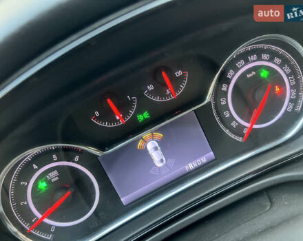 Белый Опель Инсигния, объемом двигателя 1.96 л и пробегом 262 тыс. км за 9500 $, фото 35 на Automoto.ua