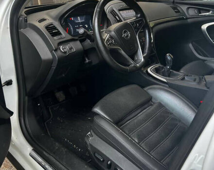 Білий Опель Інсігнія, об'ємом двигуна 1.6 л та пробігом 220 тис. км за 13000 $, фото 9 на Automoto.ua