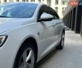 Білий Опель Інсігнія, об'ємом двигуна 2 л та пробігом 219 тис. км за 15999 $, фото 6 на Automoto.ua
